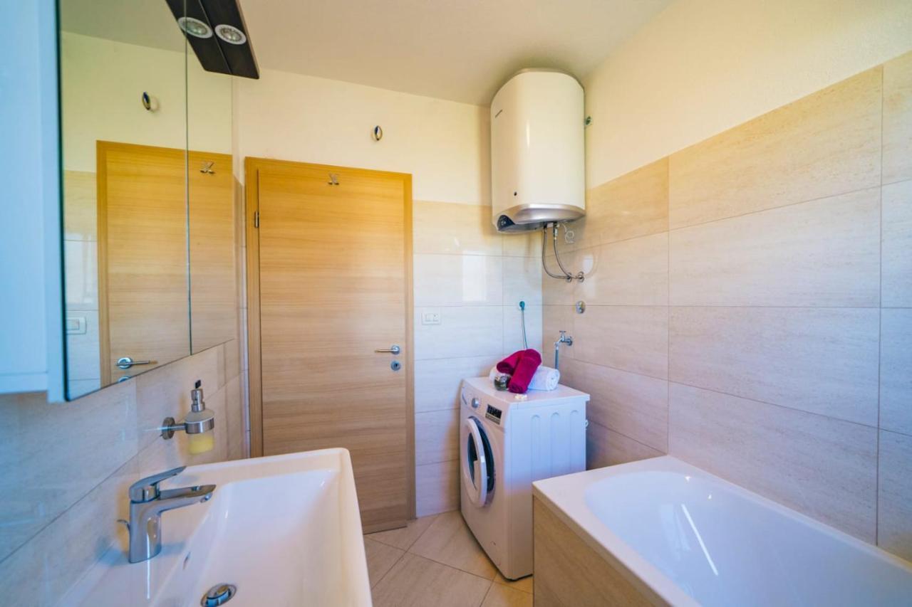 Apartmani Lucante Спліт Екстер'єр фото