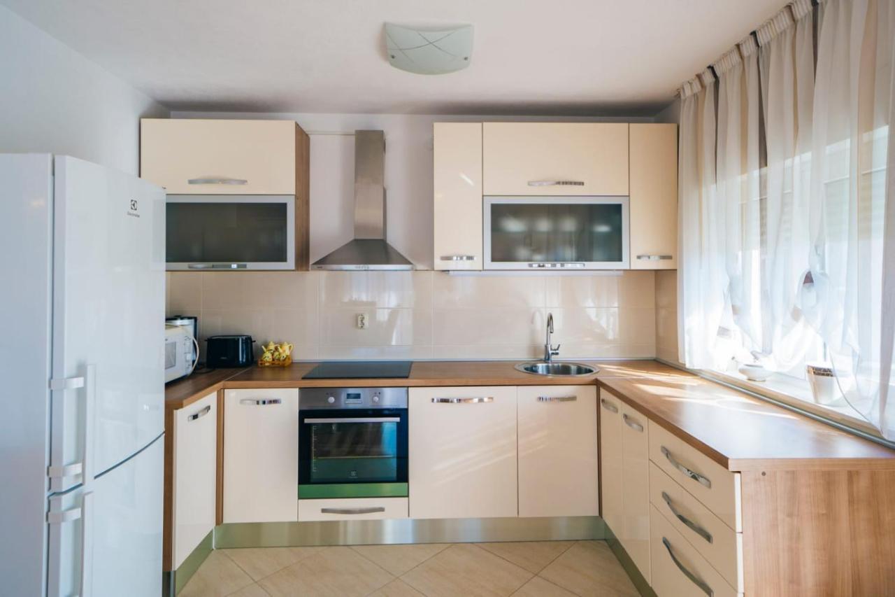 Apartmani Lucante Спліт Екстер'єр фото
